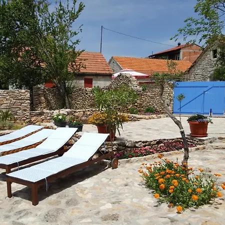 Family Friendly House With A Swimming Pool Puljane, Krka - 11688 Oklaj