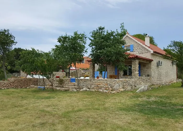 Vakantiehuis Family Friendly House With A Swimming Pool Puljane, Krka - 11688 *